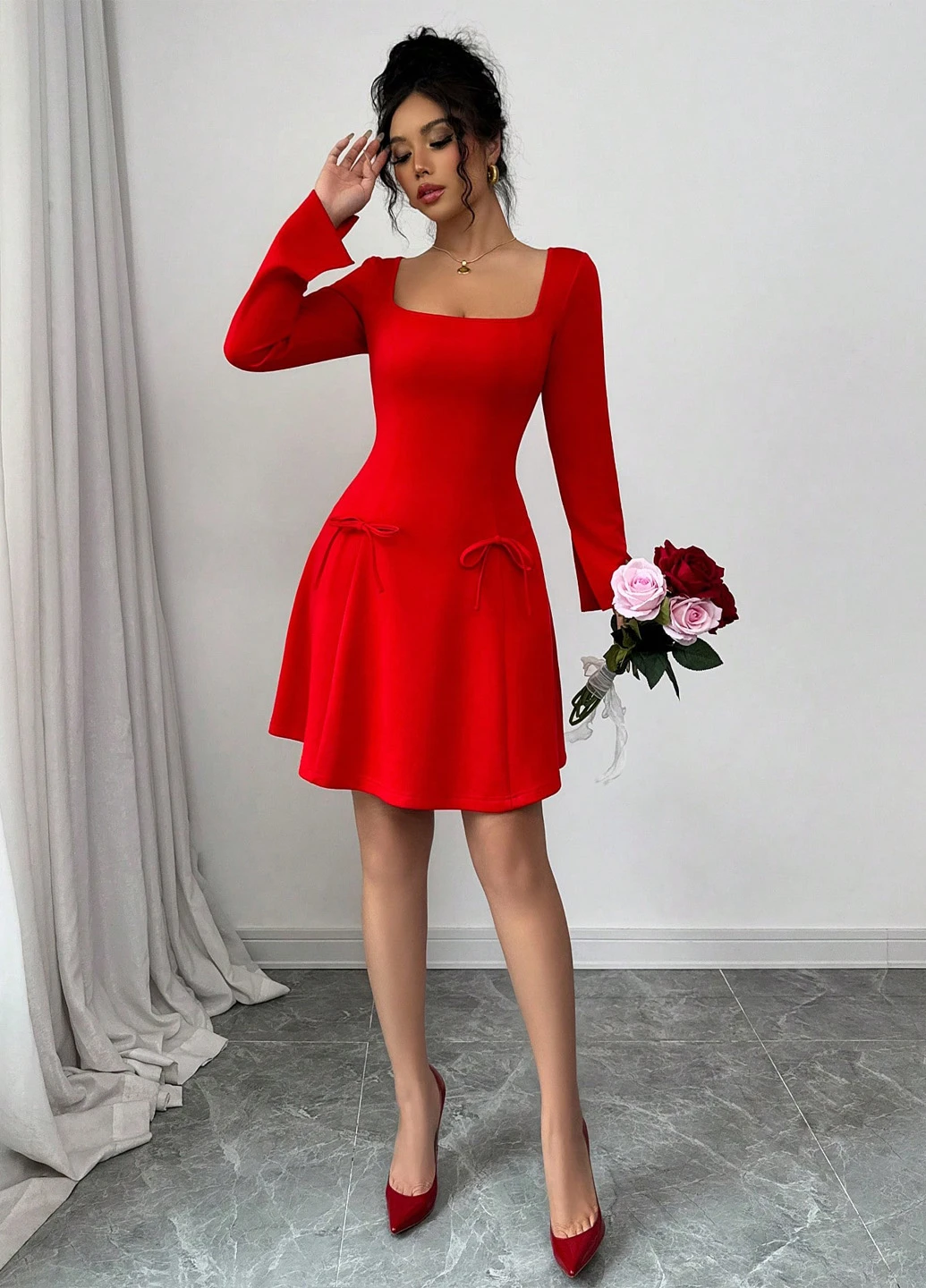 Красное коктейльное платье футляр SHEIN однотонное