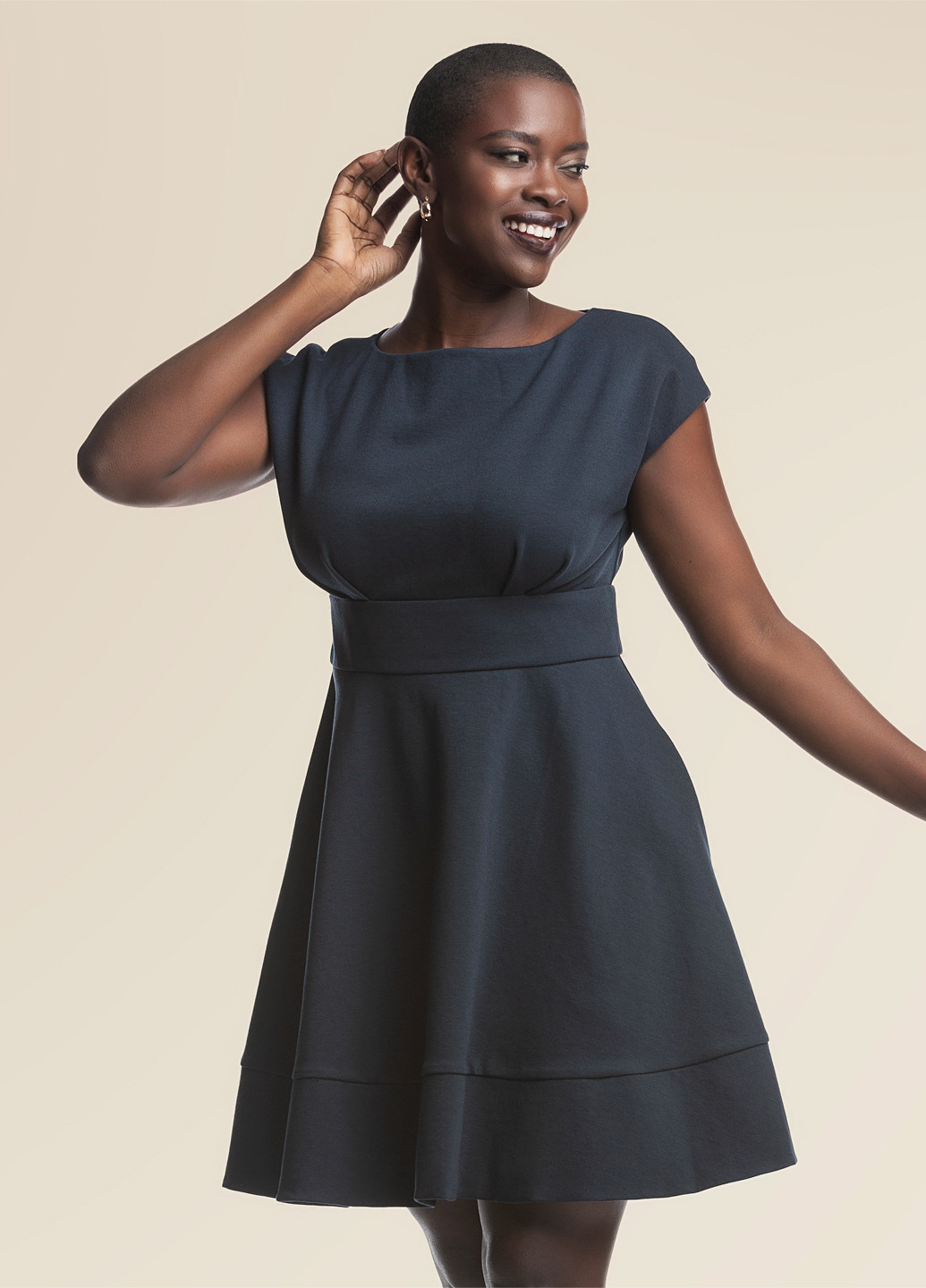 Темно-синя кежуал сукня кльош Design Collective однотонна