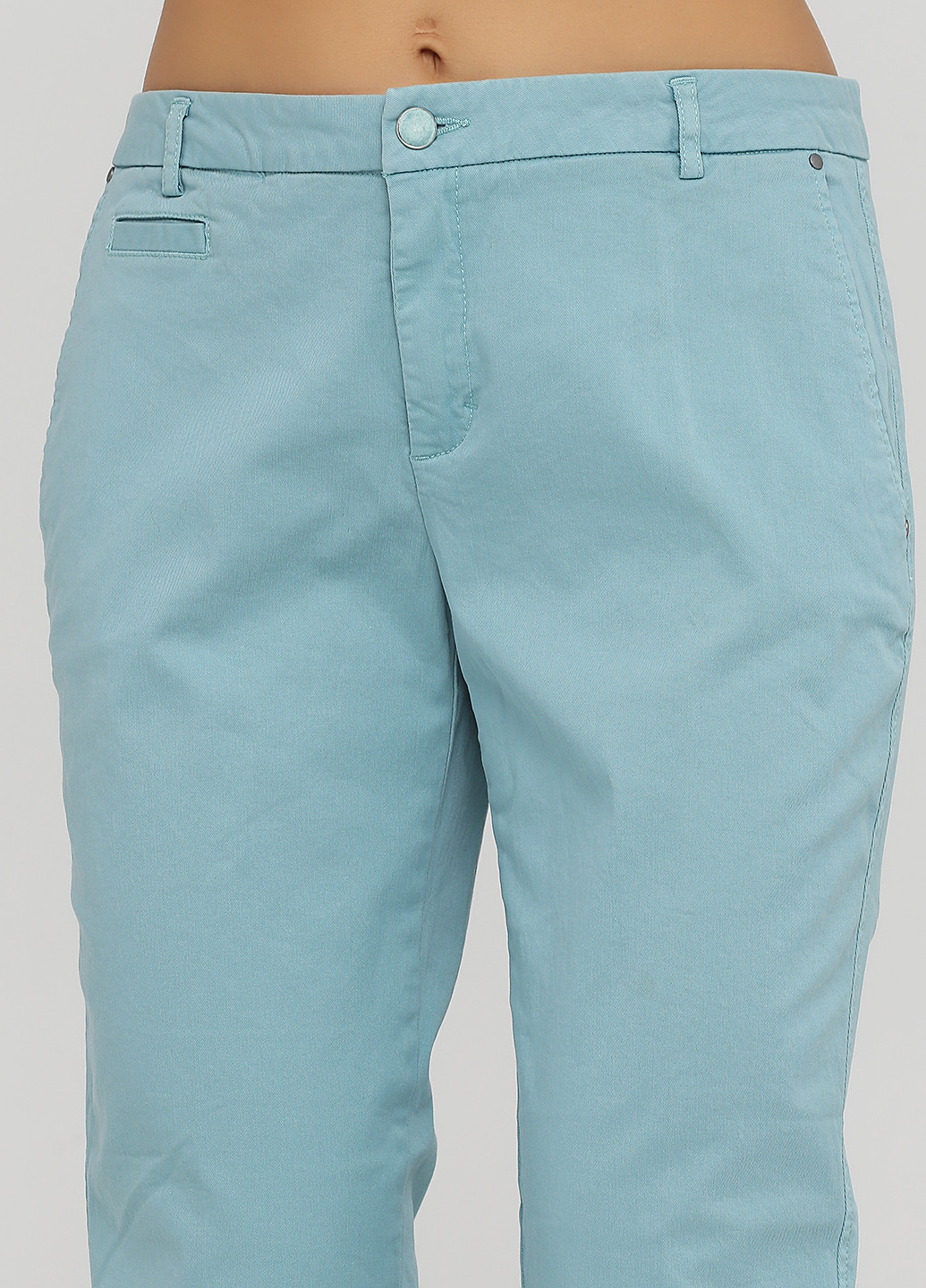 Светло-бирюзовые кэжуал демисезонные укороченные, зауженные брюки United Colors of Benetton