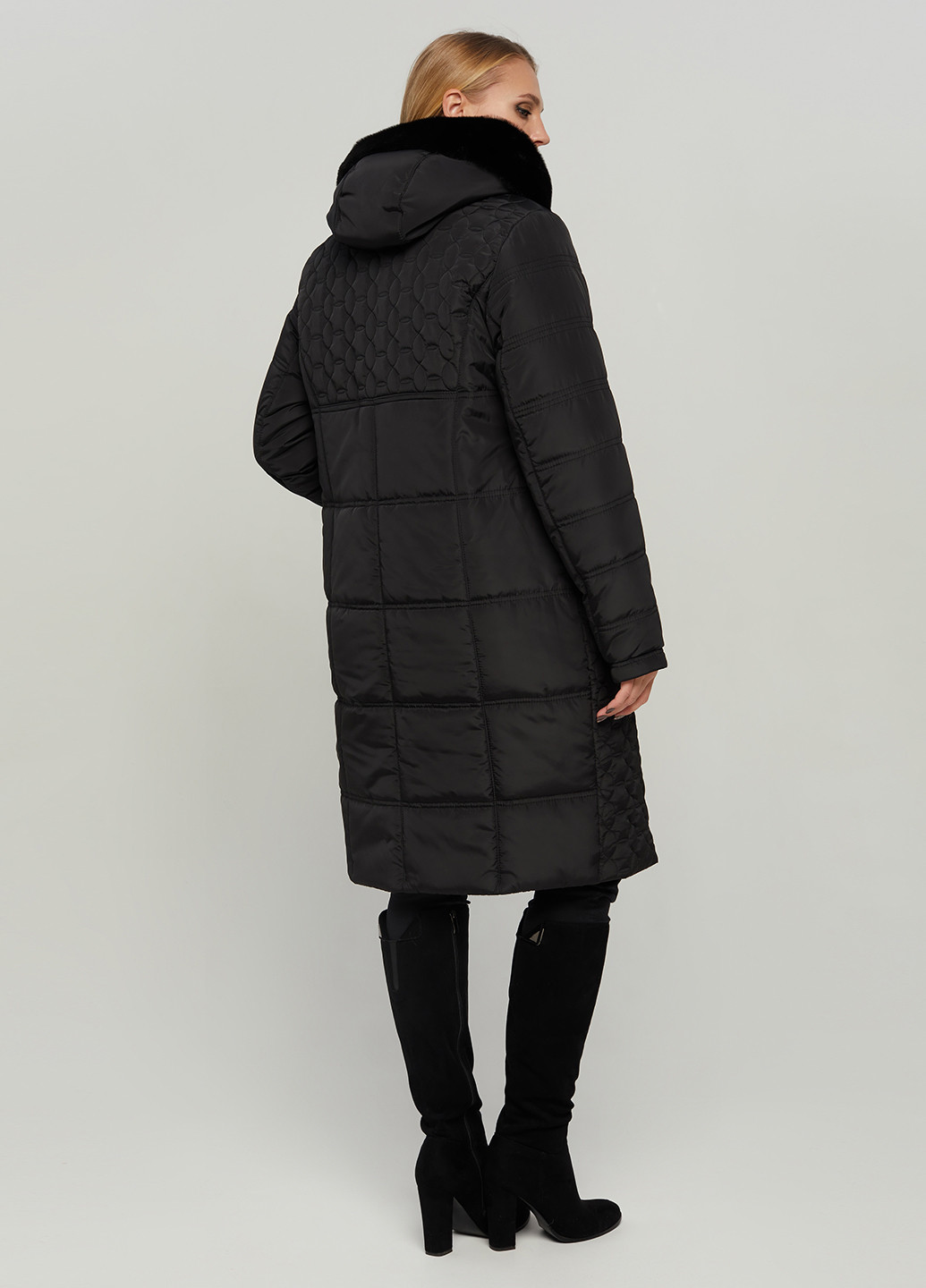 Чорна зимня куртка Miledi
