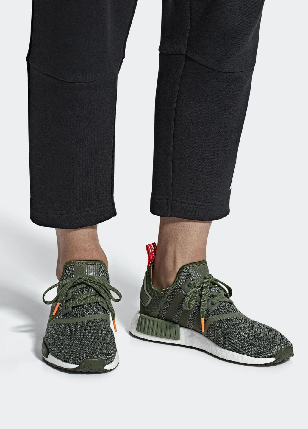 Оливковые (хаки) демисезонные кроссовки adidas NMD