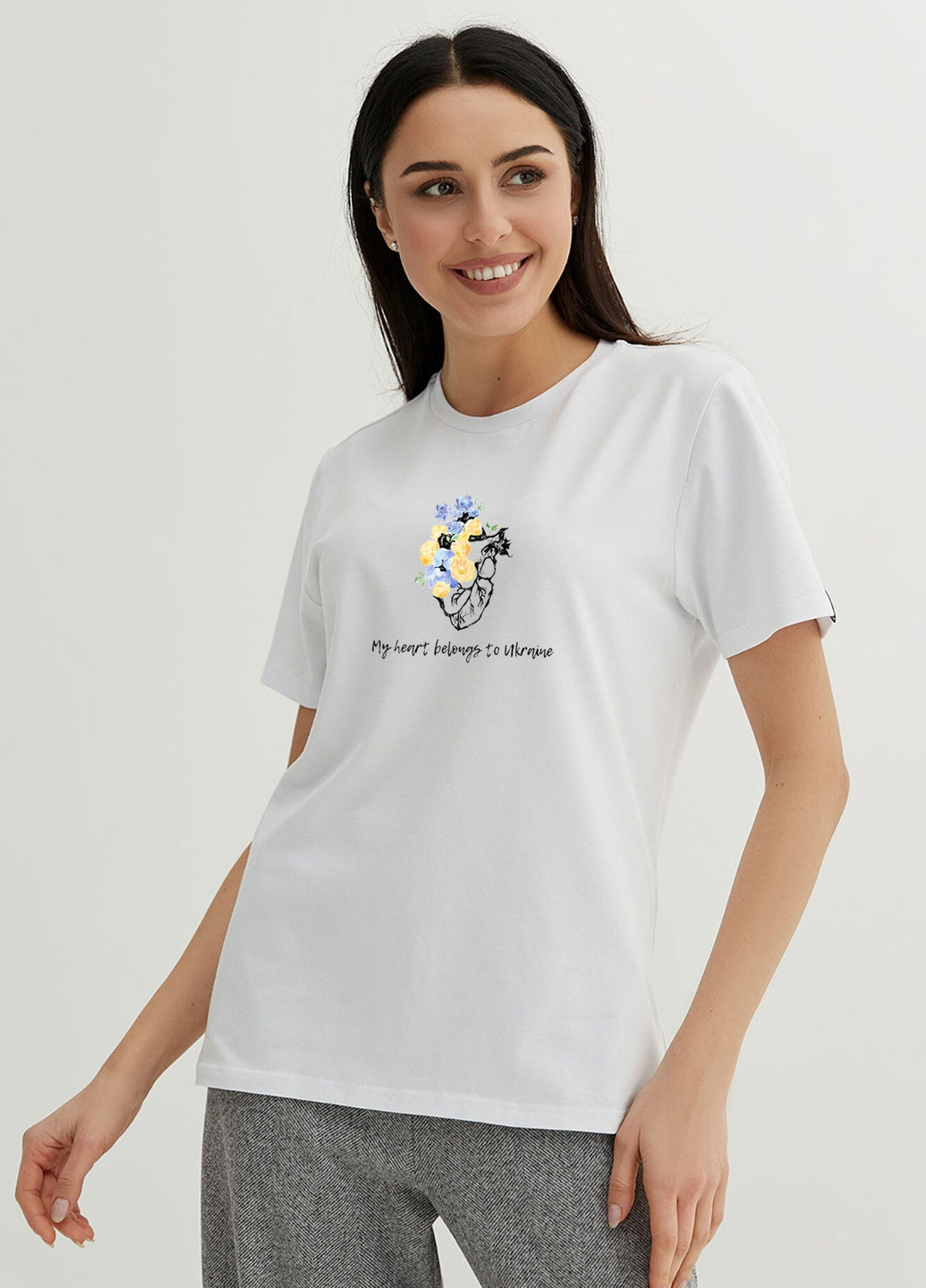 Белая летняя футболка "myheartbelongtoukraine" с коротким рукавом Garne