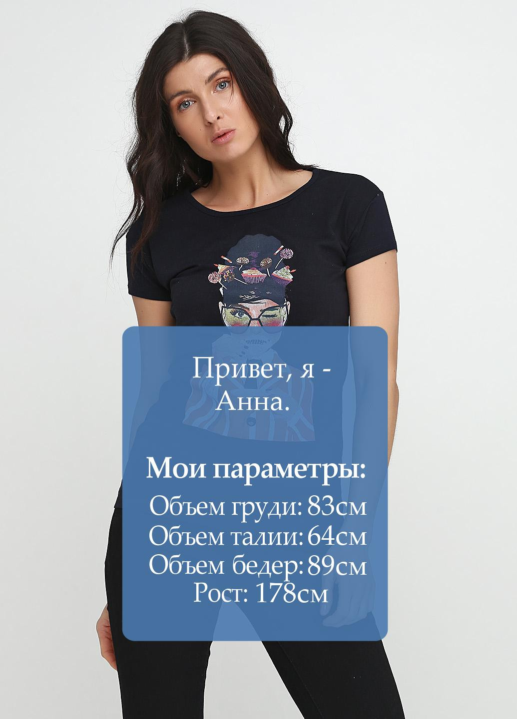 Темно-синяя летняя футболка Spora