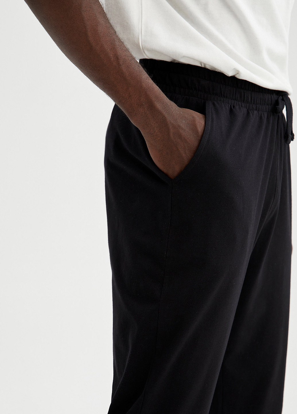 Черные домашние демисезонные брюки DeFacto