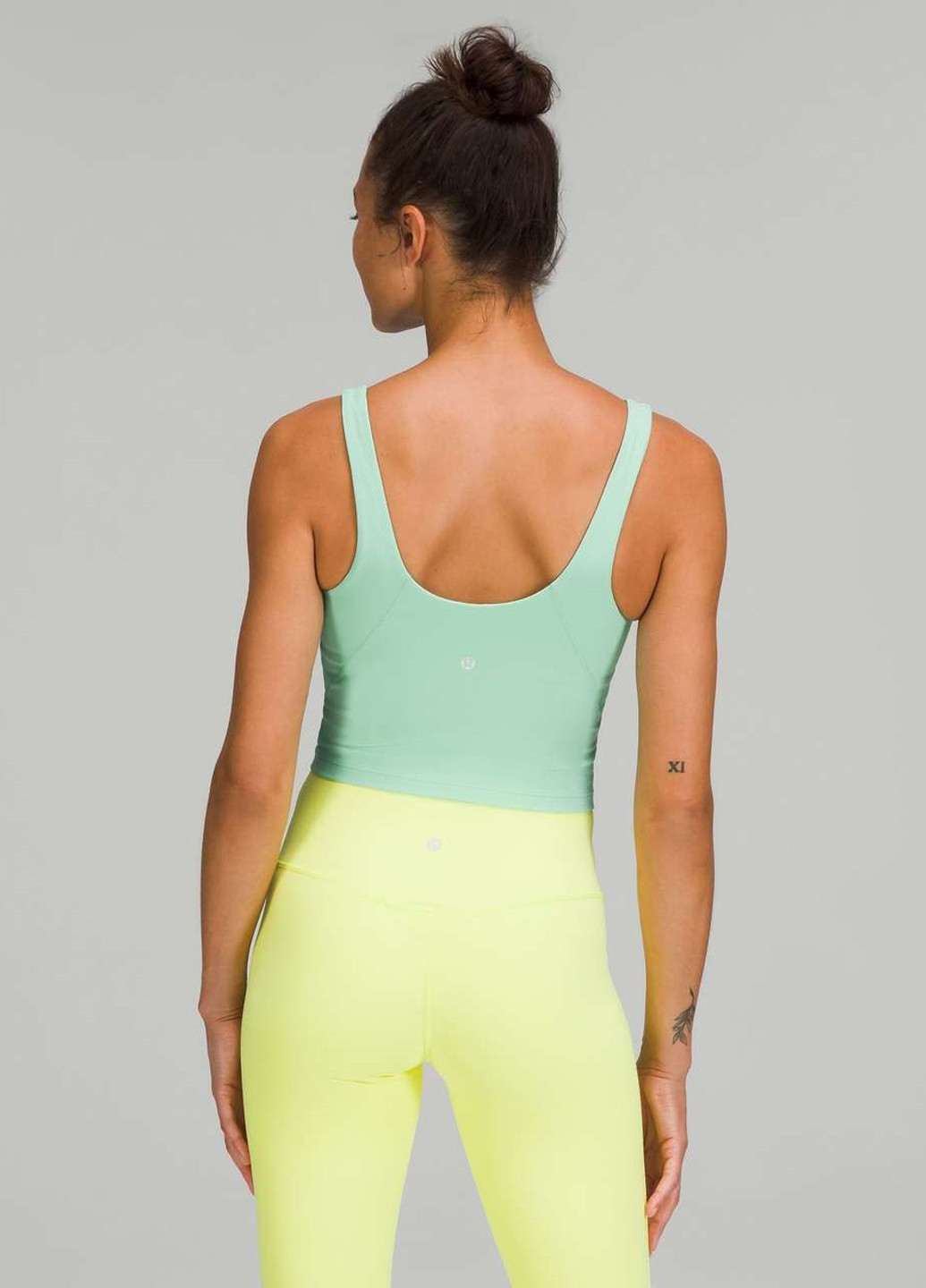 Топ Lululemon Athletica (348077207)