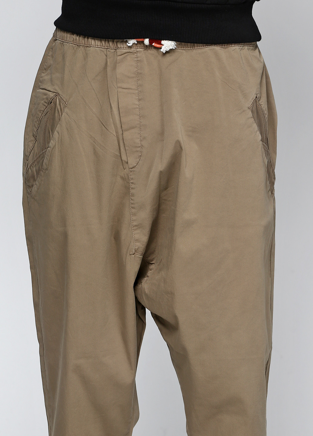 Темно-бежевые кэжуал демисезонные зауженные брюки Alcott