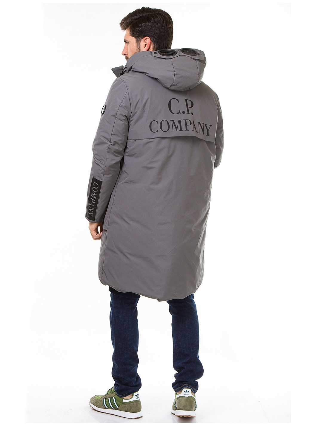 Серая зимняя куртка CP Company