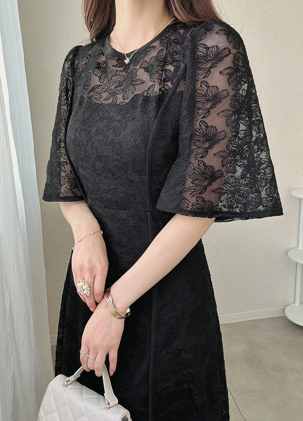 Чорна вечірня сукня годе SHEIN з квітковим принтом