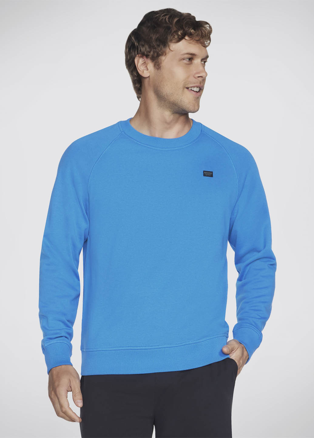 Голубой свитшот Skechers однотонный нашивки (345066240)