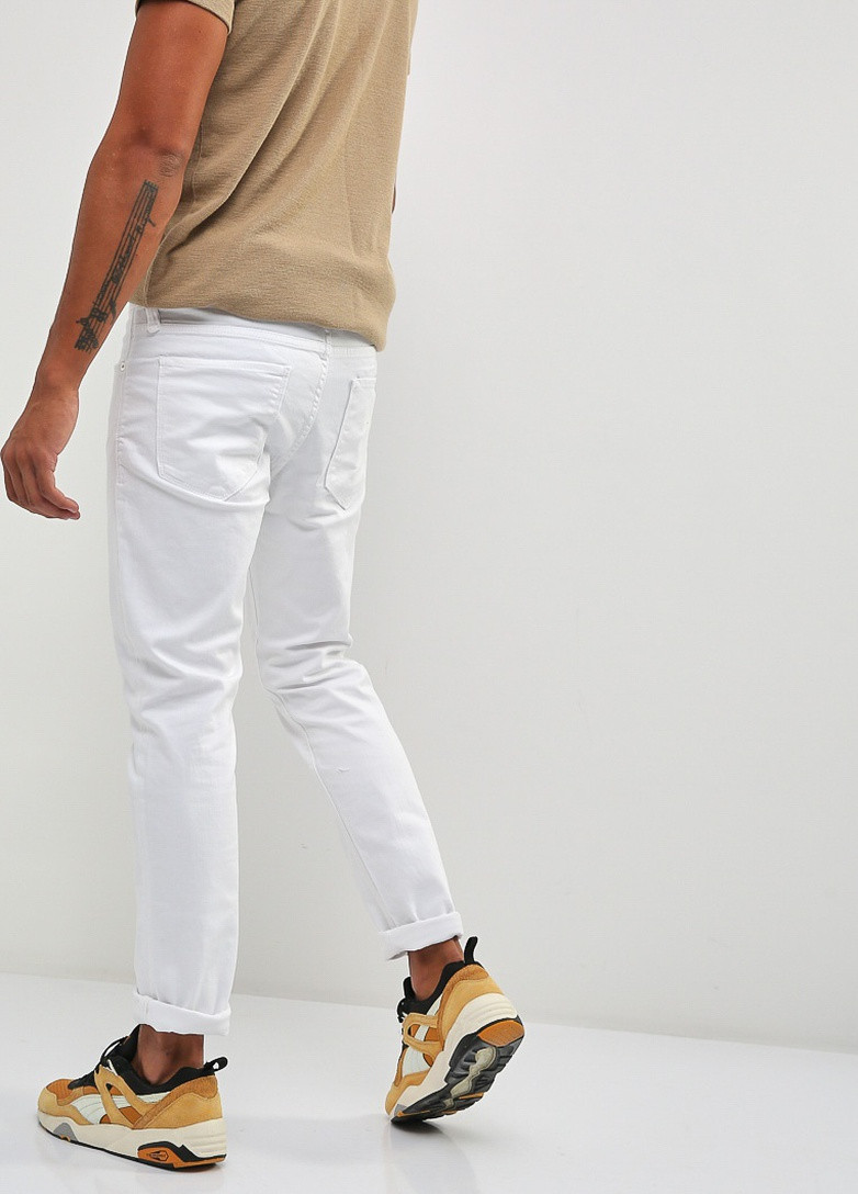 Белые демисезонные джинсы Jack & Jones