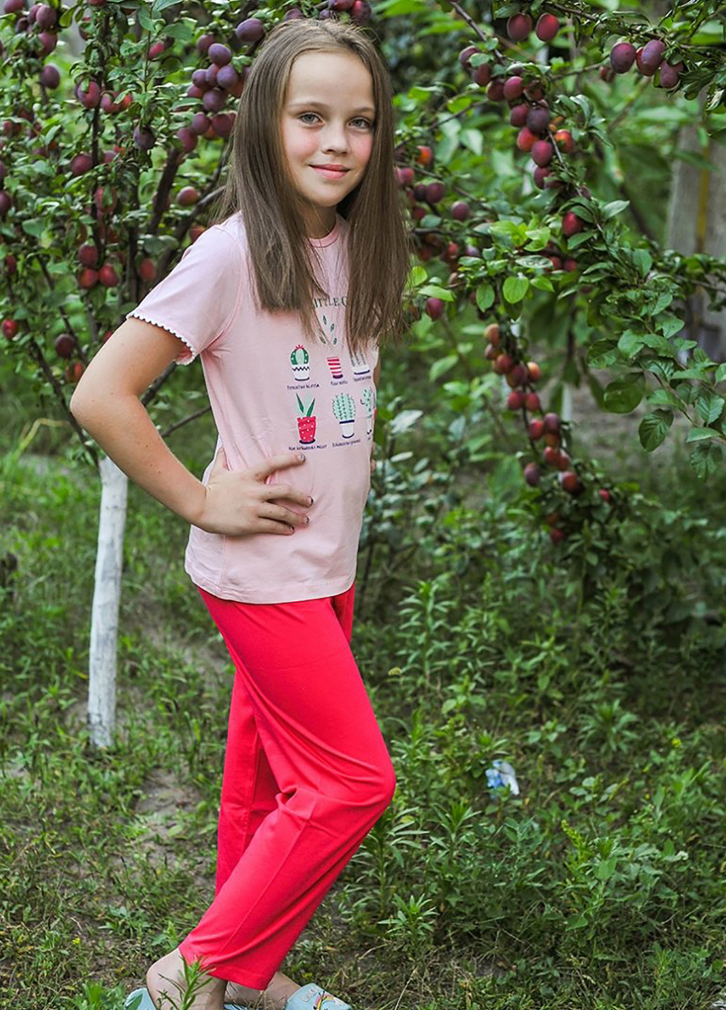 Рожевий демісезонний комплект (футболка, штани) ELSIMA