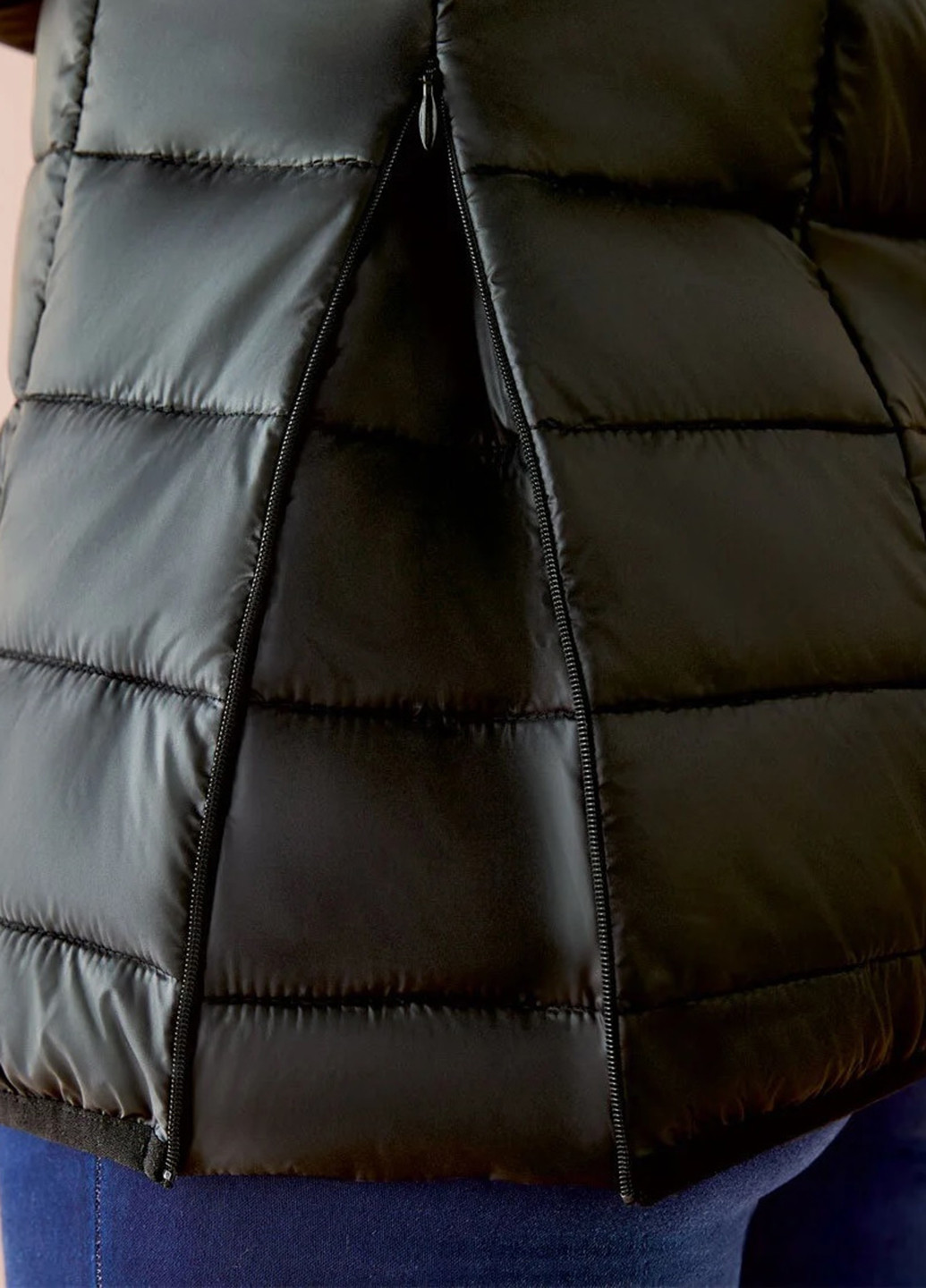 Чорна демісезонна куртка-трансформер для мам Esmara
