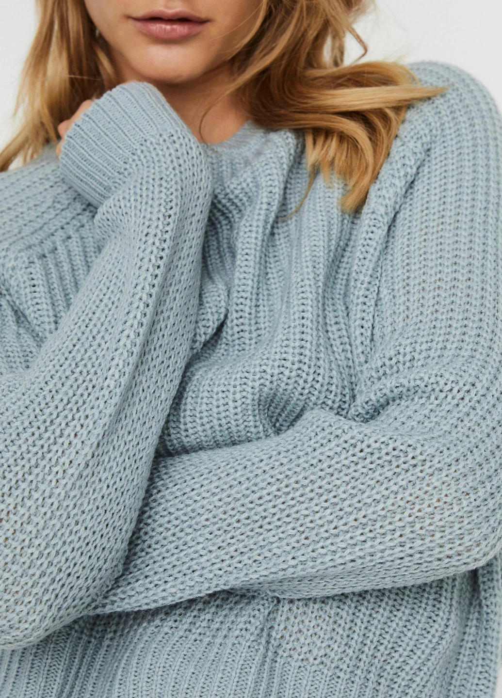Світло-синій демісезонний светр Vero Moda