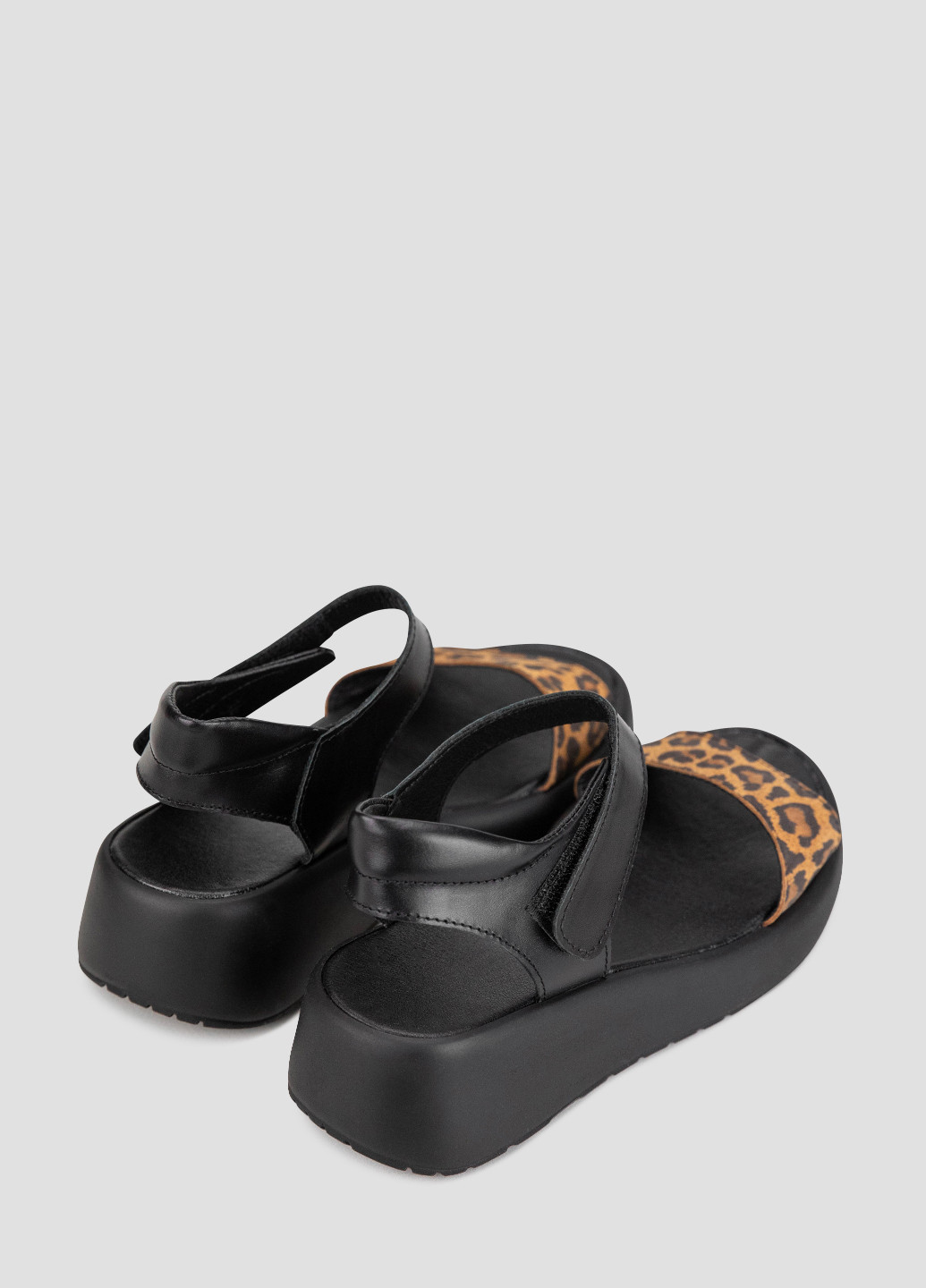 Черные босоножки Viscala на липучке