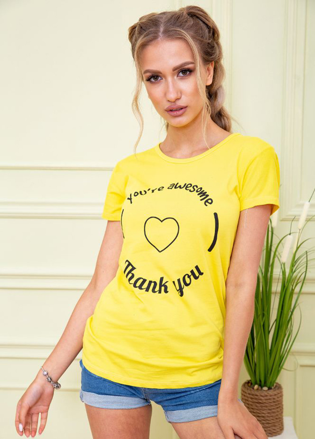 Желтая летняя футболка Ager