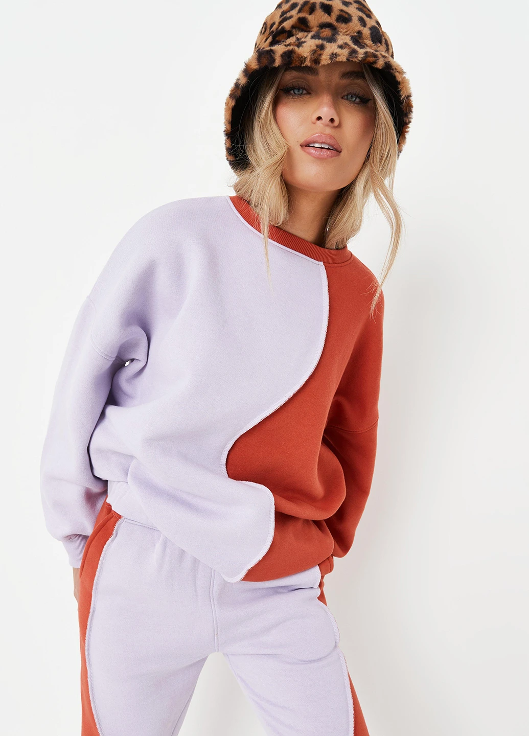 Комбинированный свитшот Missguided однотонный без декора (261410985)