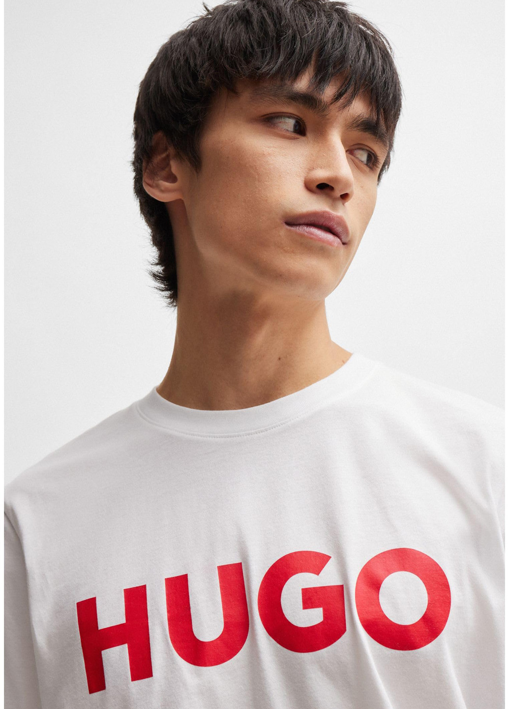 Белая футболка Hugo Boss