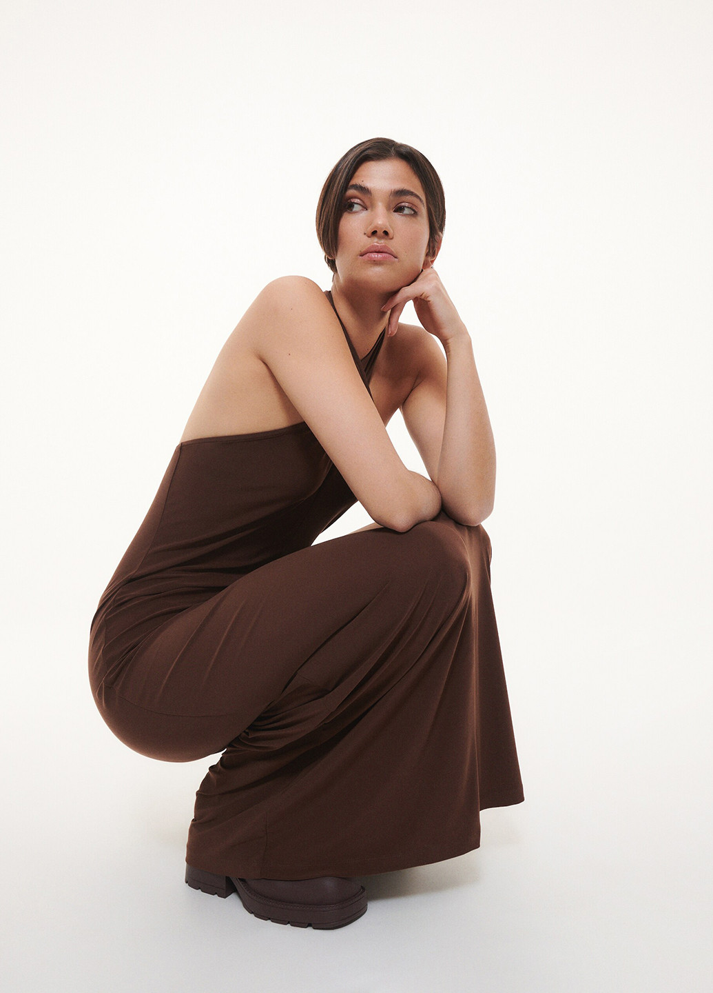 Темно-коричнева кежуал сукня з відкритою спиною Reserved однотонна