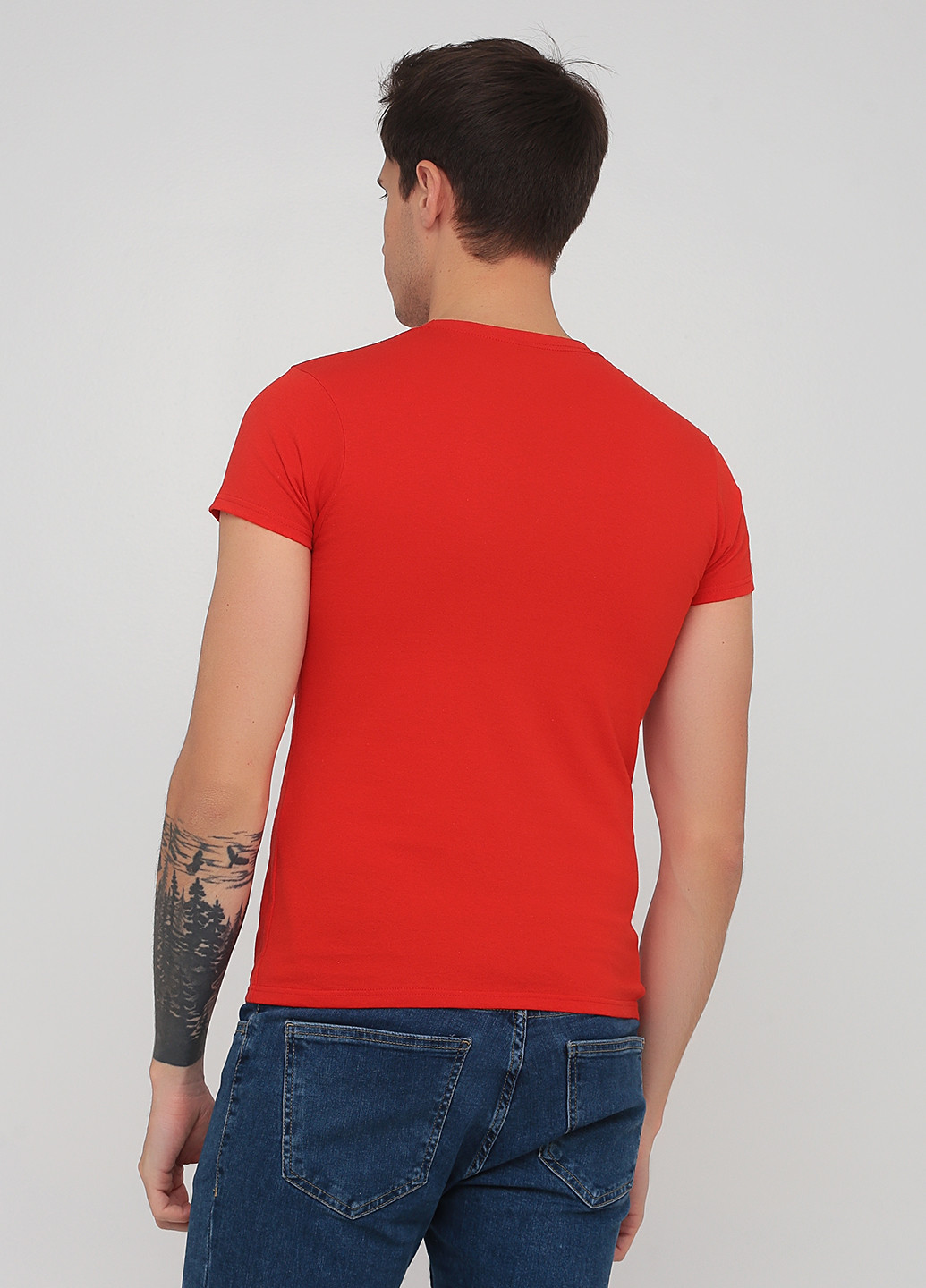 Червона футболка Gildan