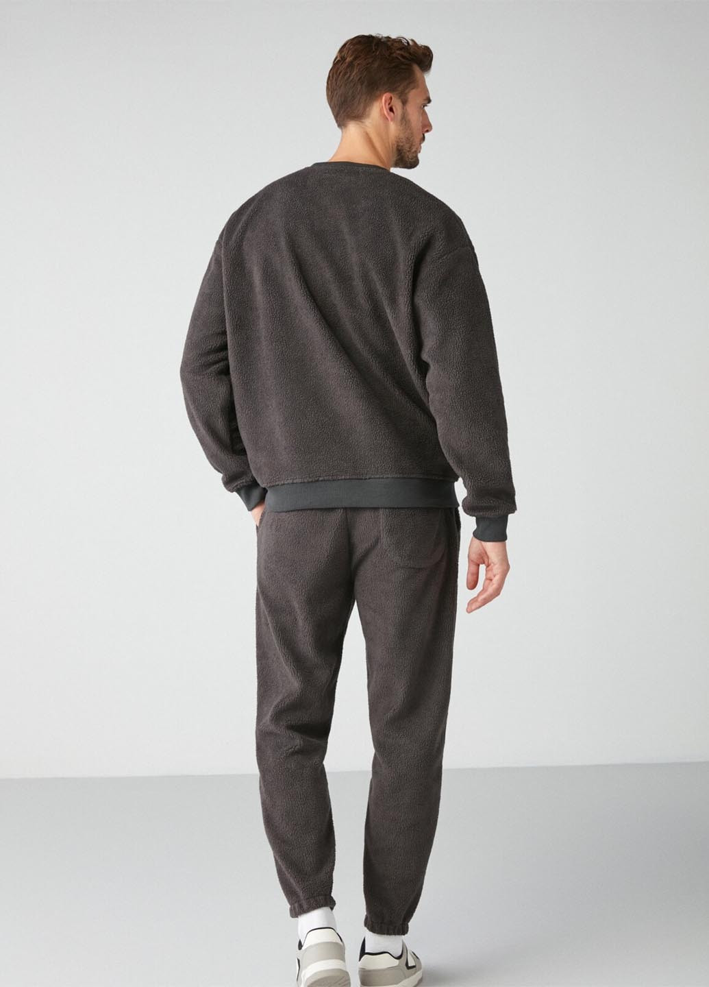 Темно-серый свитшот Grimelange однотонный вышивка (328720217)