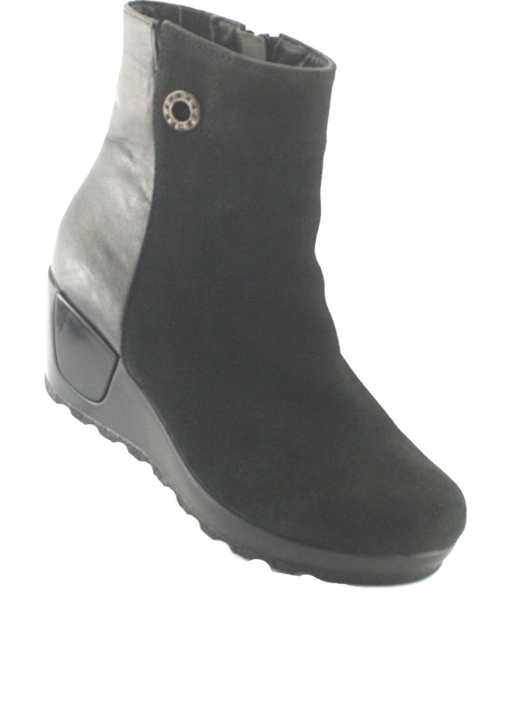 Осенние ботинки Mila из натуральной замши