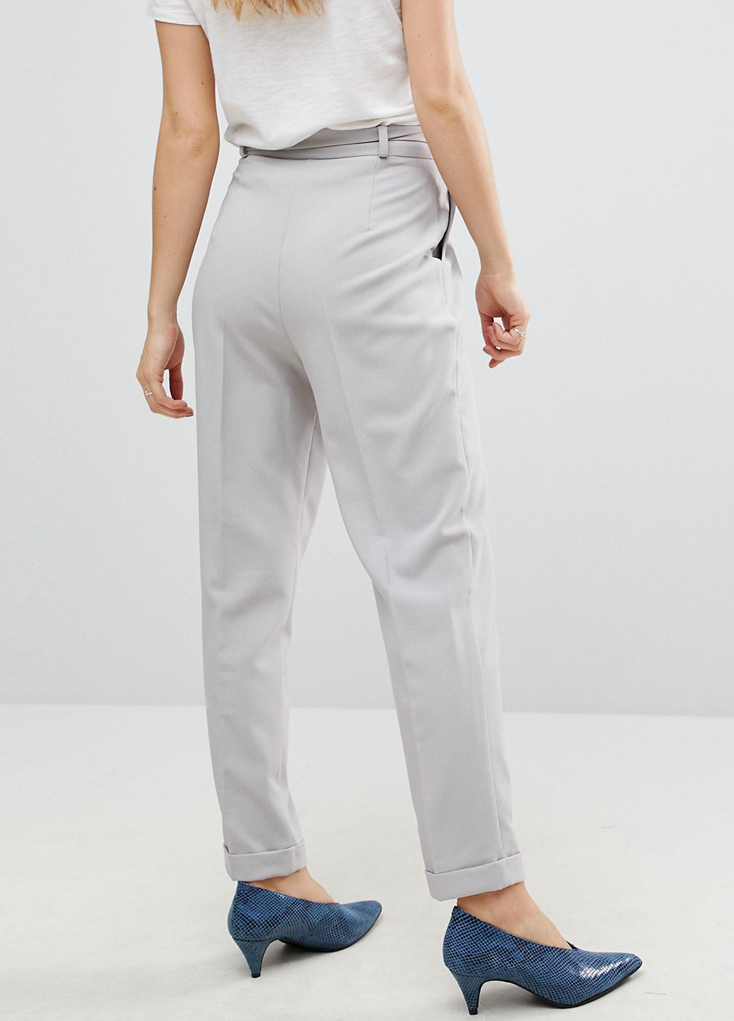 Светло-серые кэжуал демисезонные зауженные брюки Asos