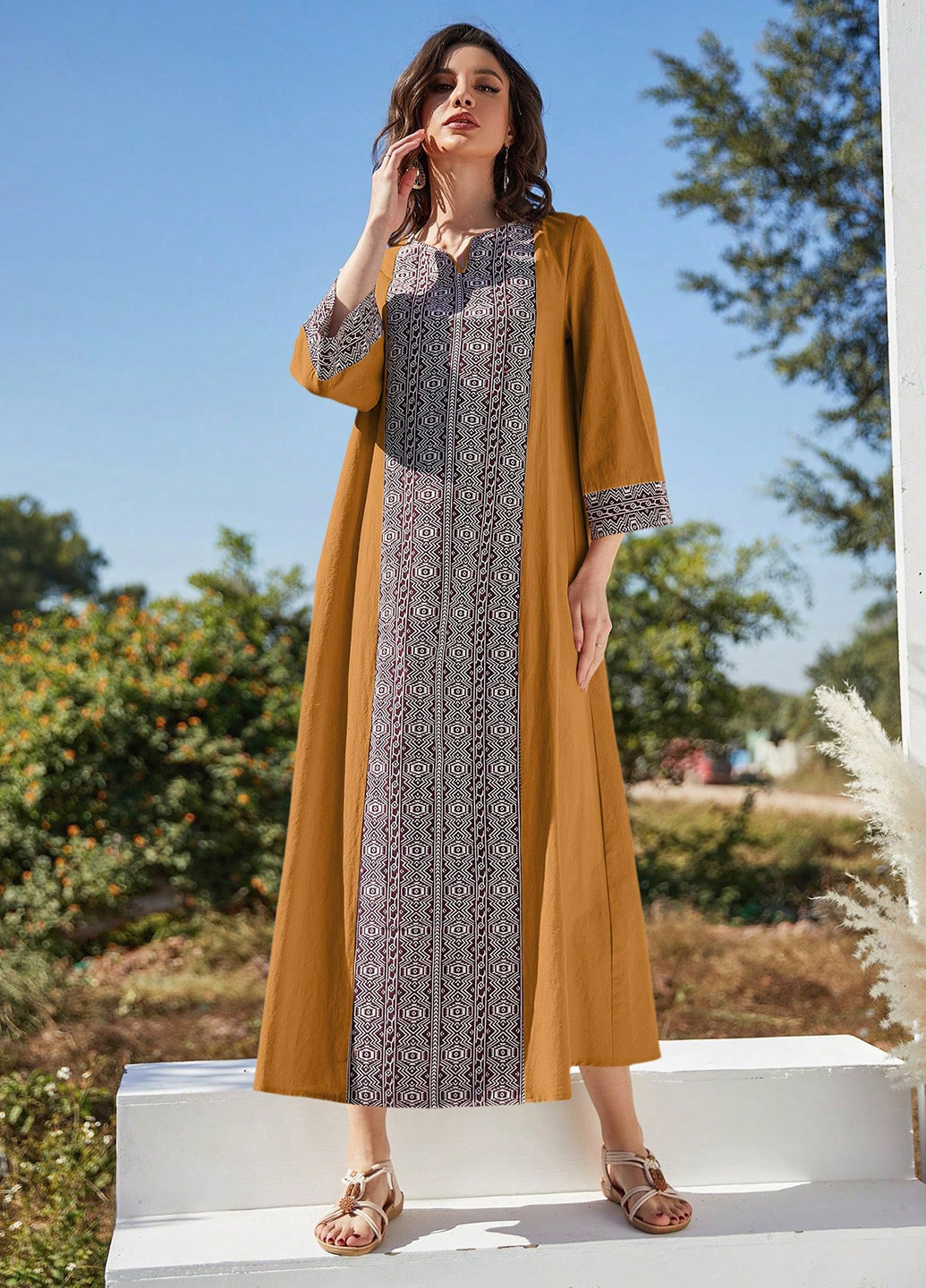 Желтое кэжуал платье оверсайз SHEIN с орнаментом