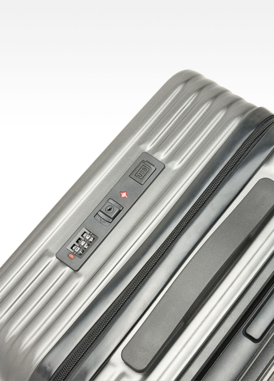 Валіза Parfois (341255542)