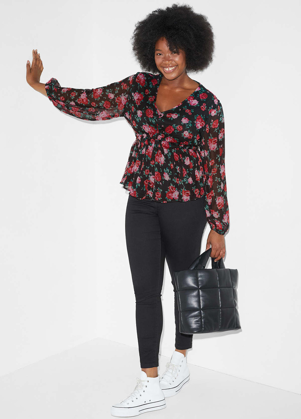 Чорна блуза з баскою C&A