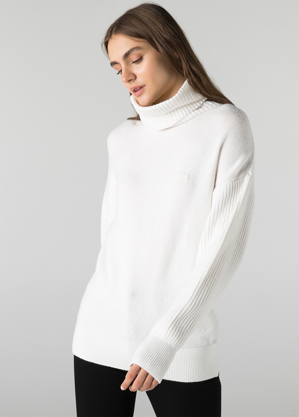 Білий демісезонний светр Lacoste