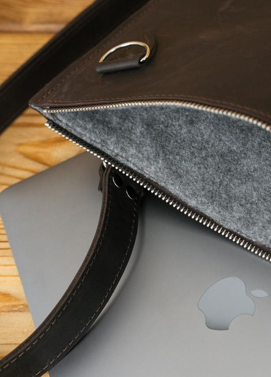 Шкіряний чохол для MacBook Дизайн №44 Berty (253862415)