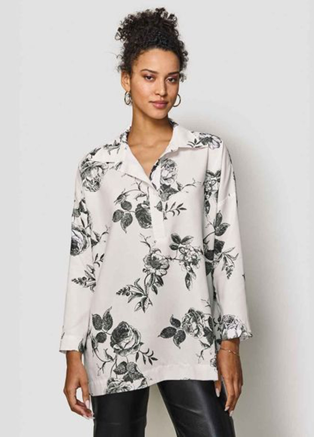 Молочная блуза Studio 1886