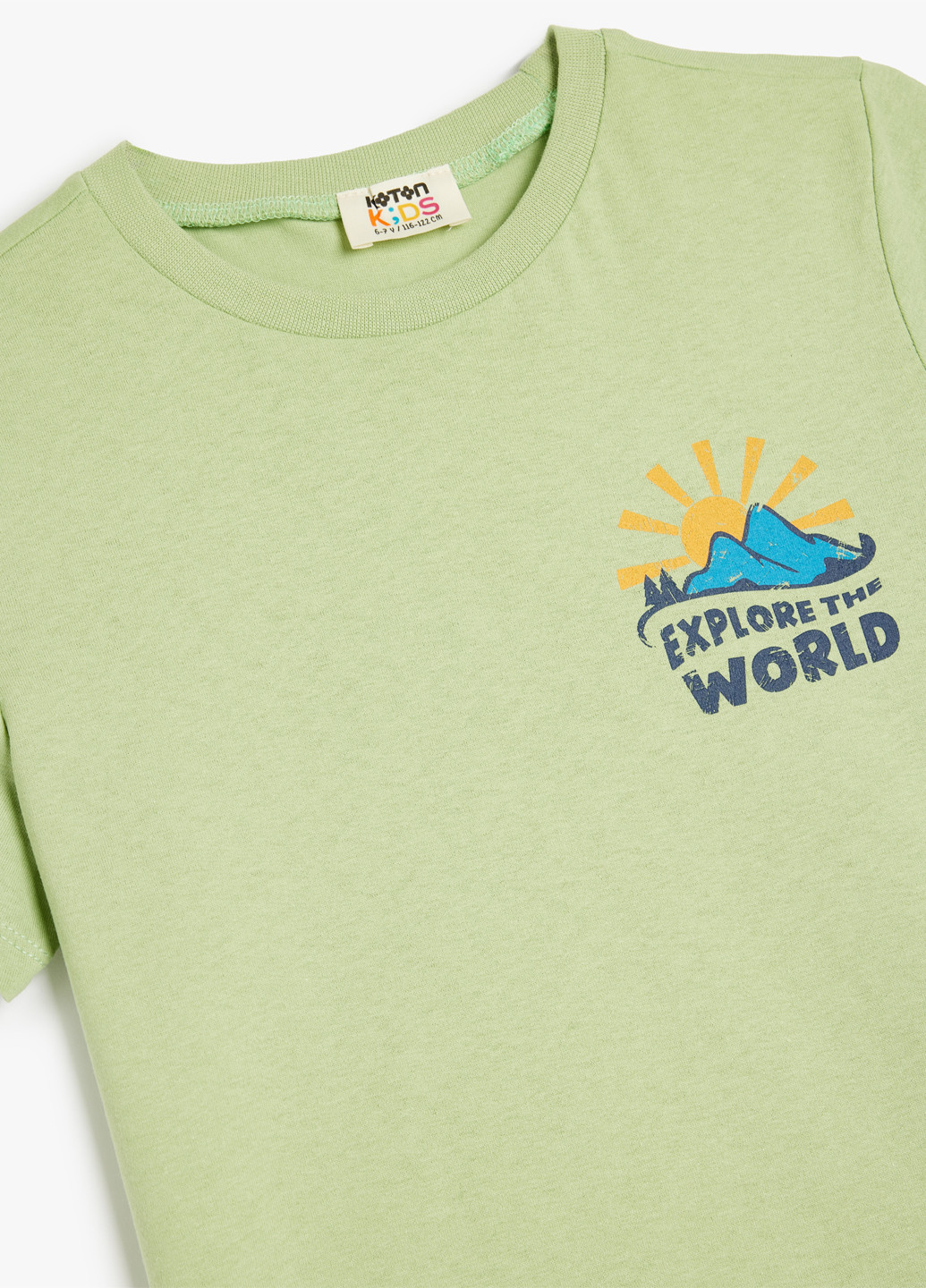 Светло-зеленая летняя футболка KOTON