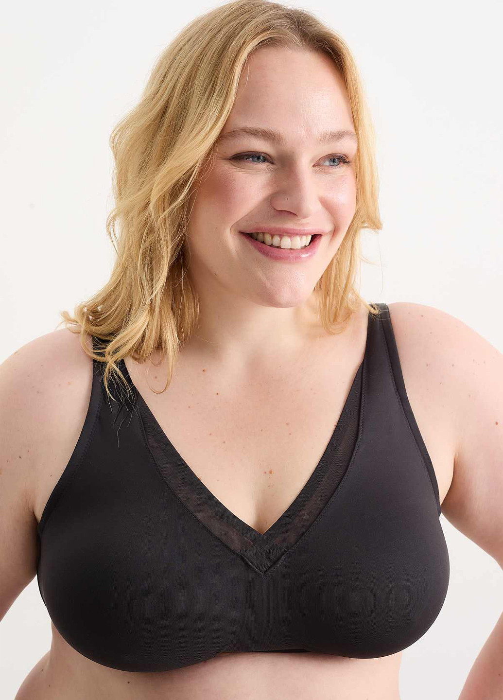 Чорний мінімайзер бюстгальтер C&A без кісточок нейлон