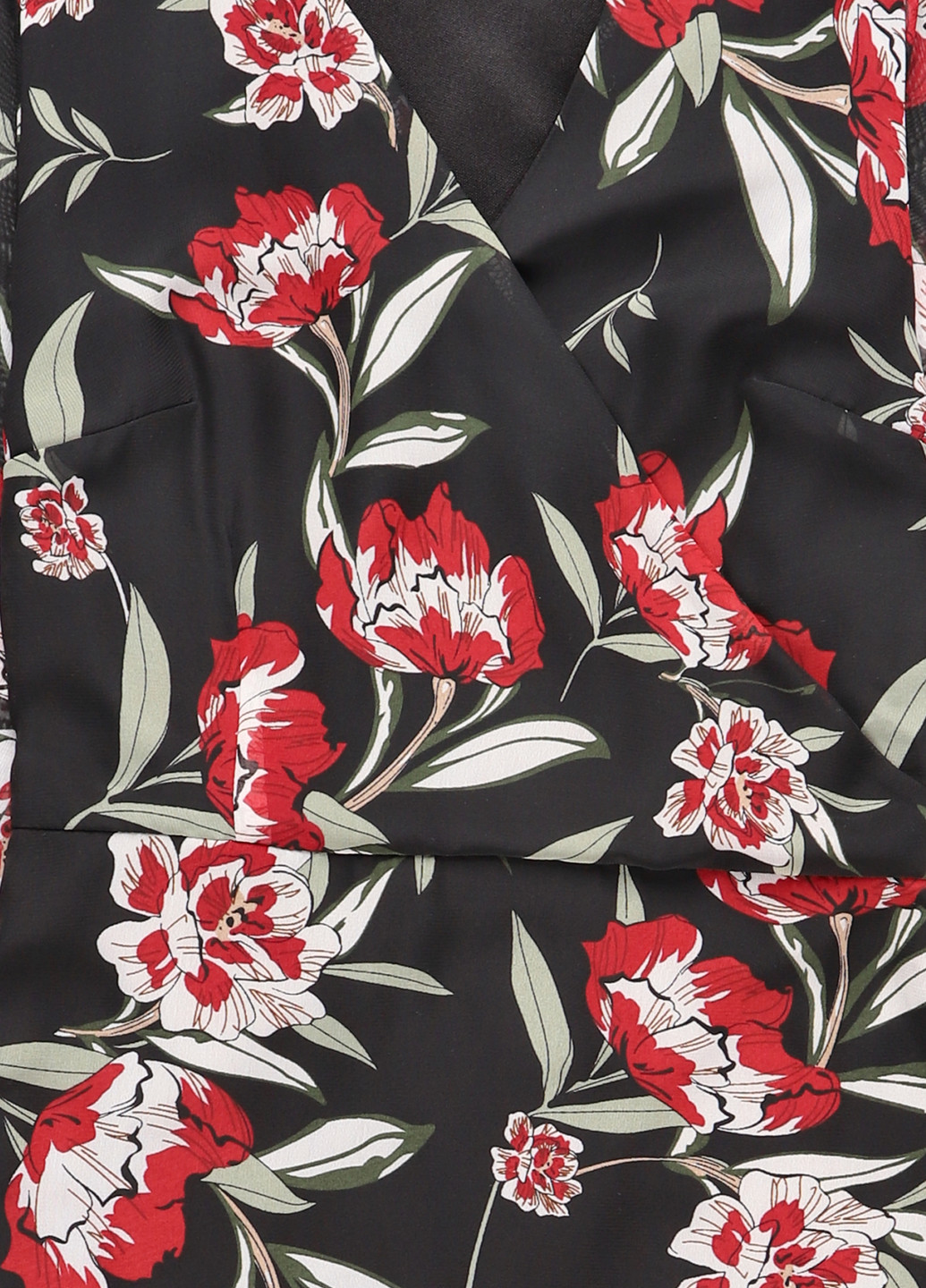 Черное кэжуал платье на запах Kiomi с цветочным принтом