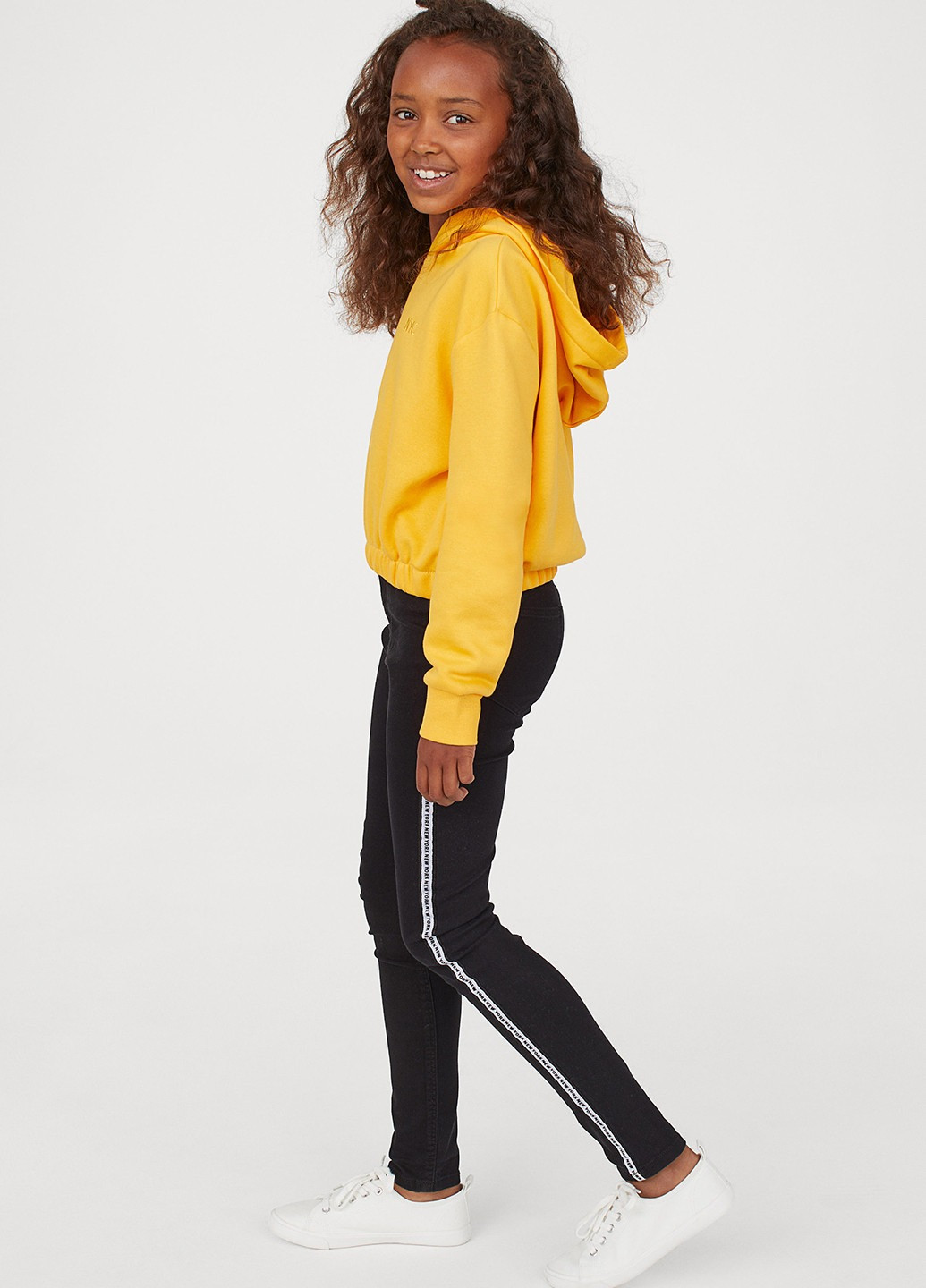 Черные кэжуал демисезонные зауженные брюки H&M