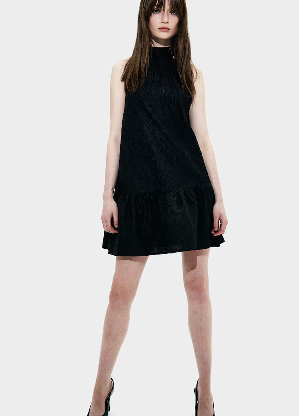 Черное кэжуал платье а-силуэт H&M однотонное