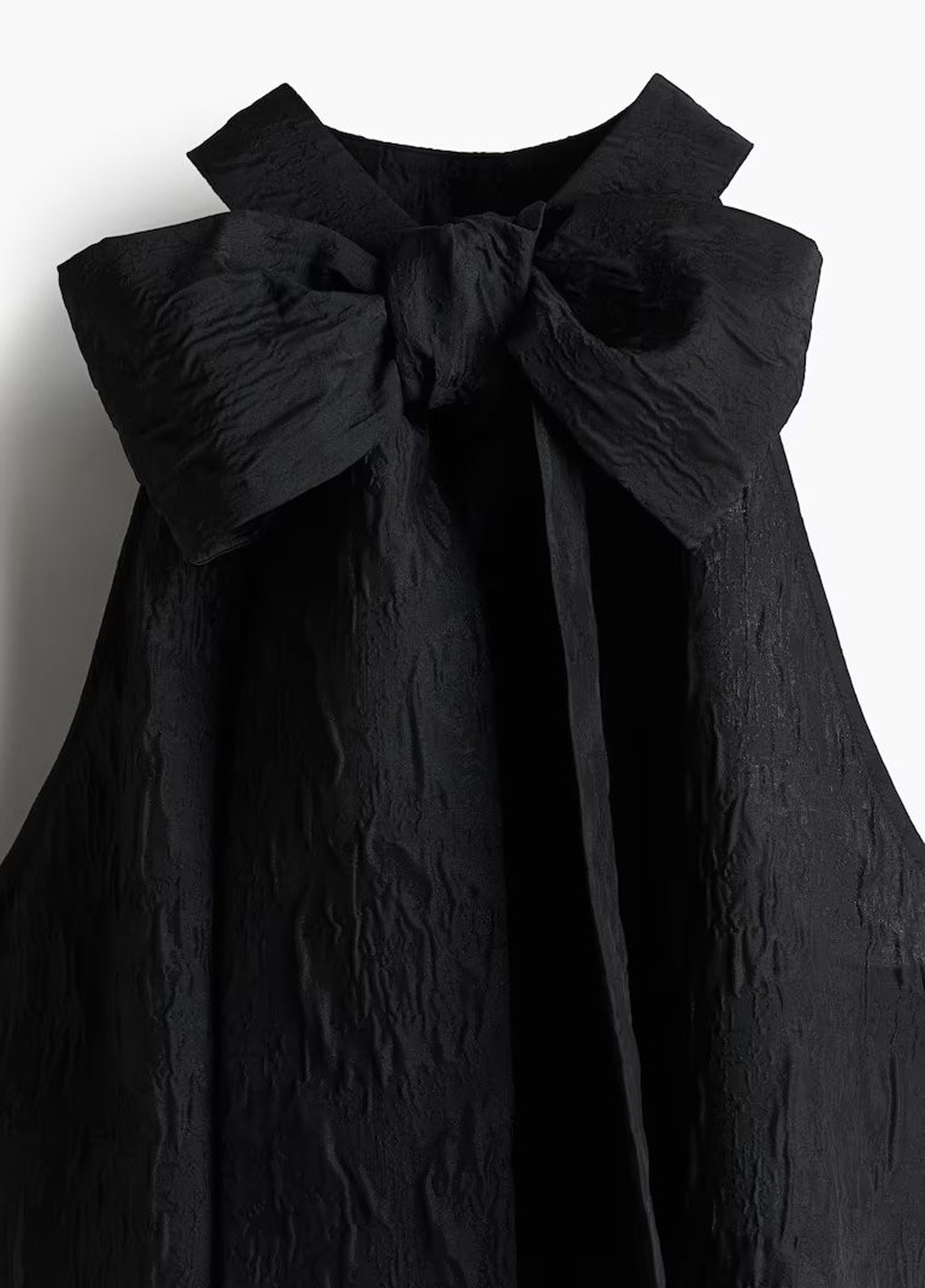 Черное кэжуал платье а-силуэт H&M однотонное