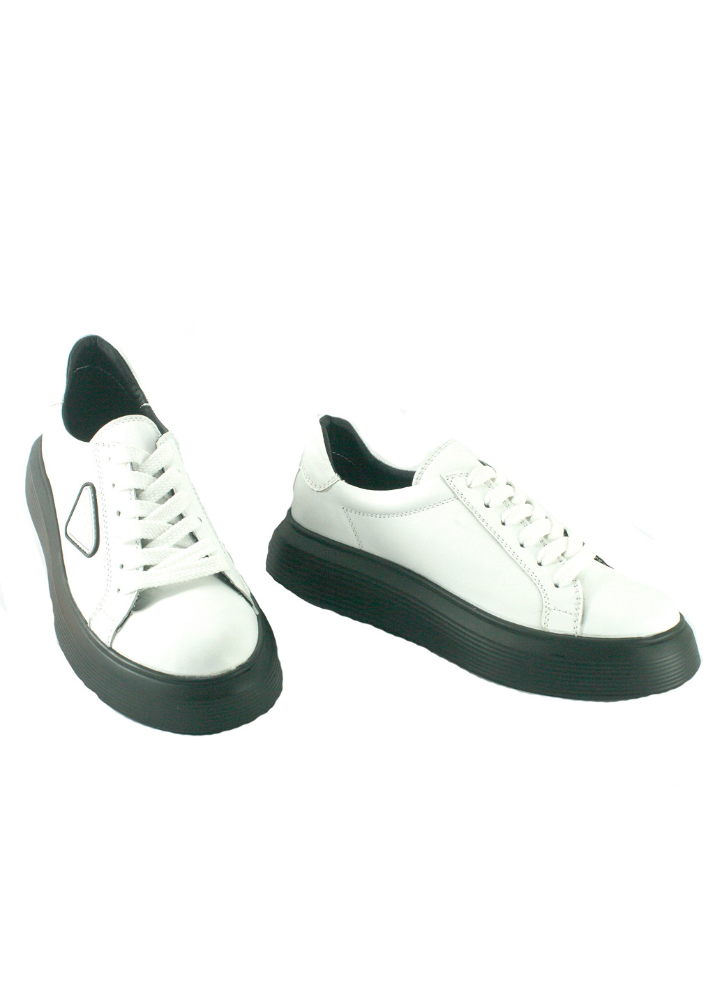 Білі кеди Mila