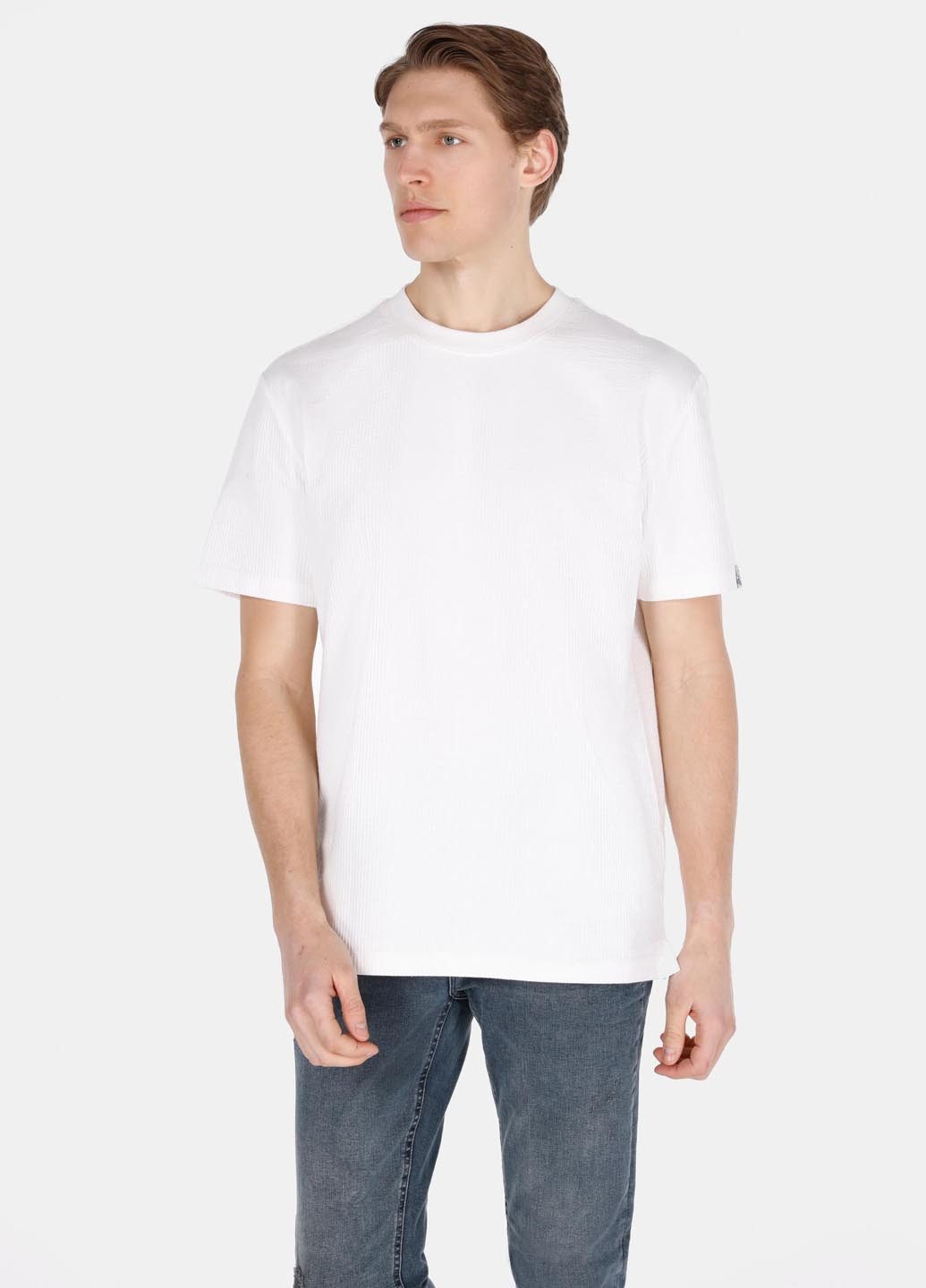 Біла футболка Colin's