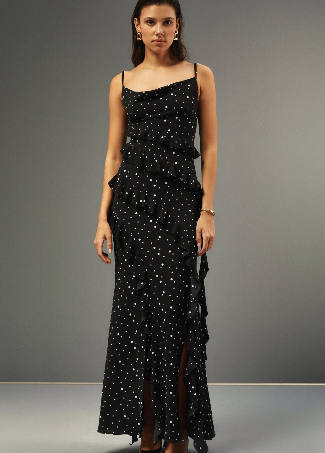 Чорна вечірня, кежуал сукня з відкритою спиною Gepur в горошок