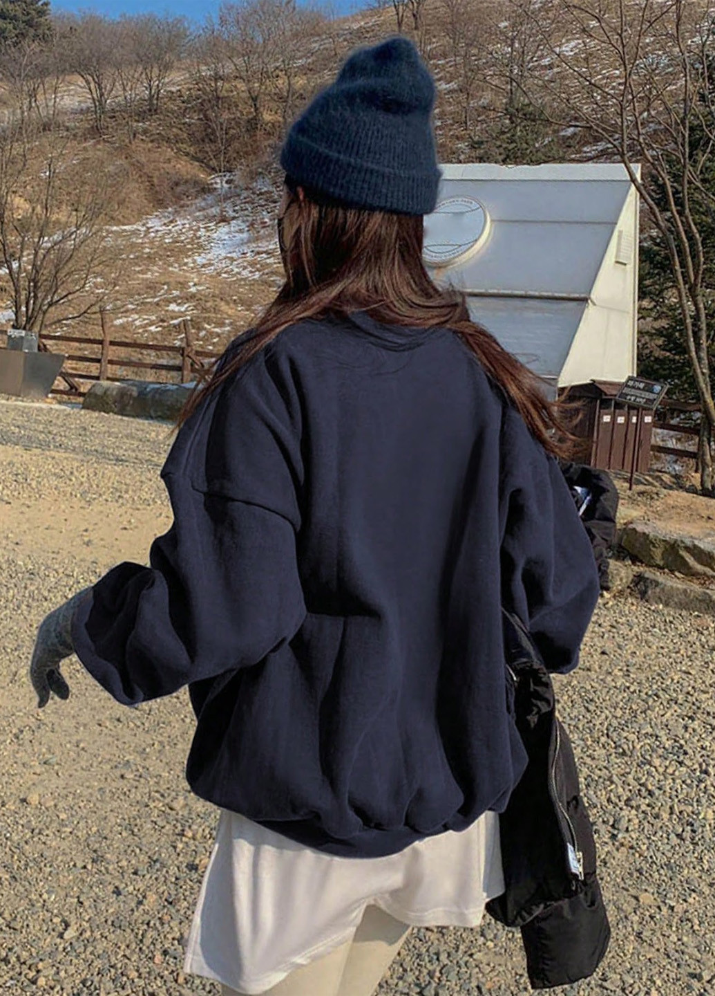 Темно-синий свитшот SHEIN надпись без декора (325077811)