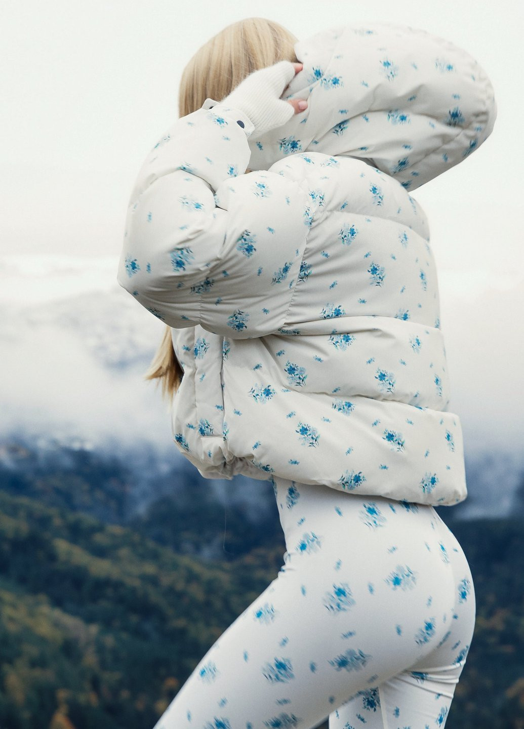 Молочная демисезонная куртка Gepur