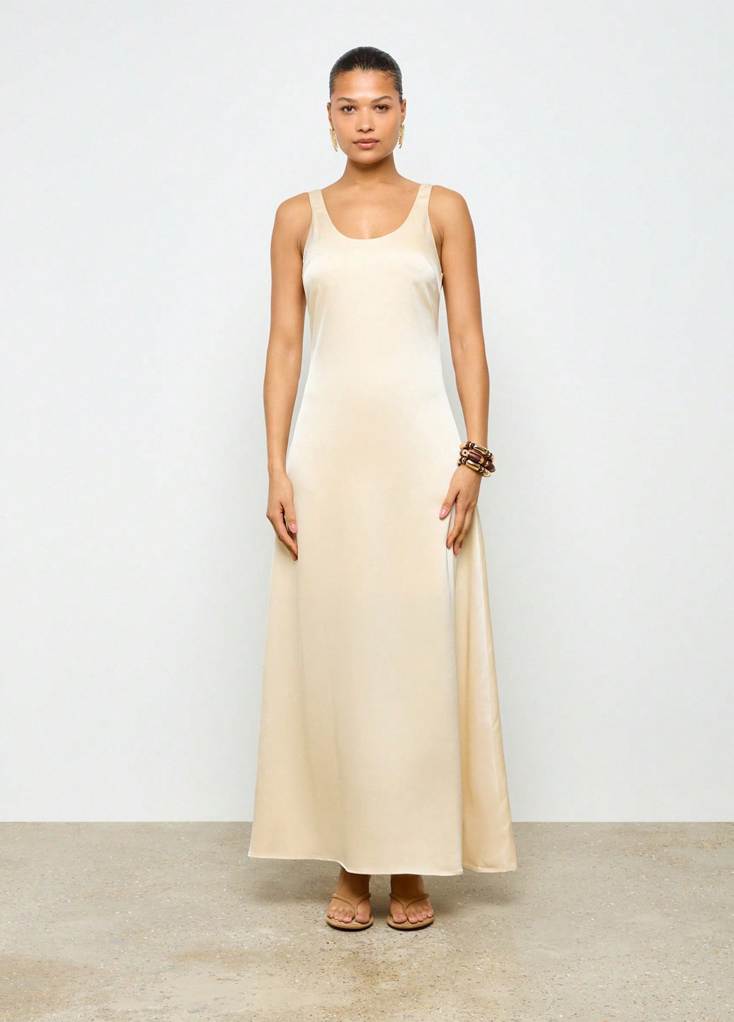 Кремовое кэжуал платье платье-майка SHEIN однотонное