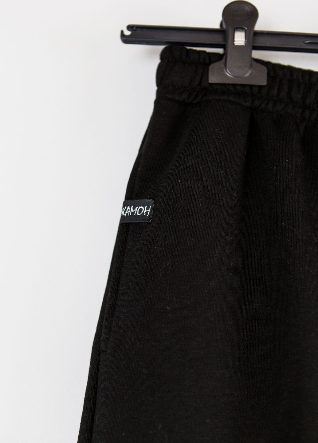 Черные демисезонные брюки Kamon