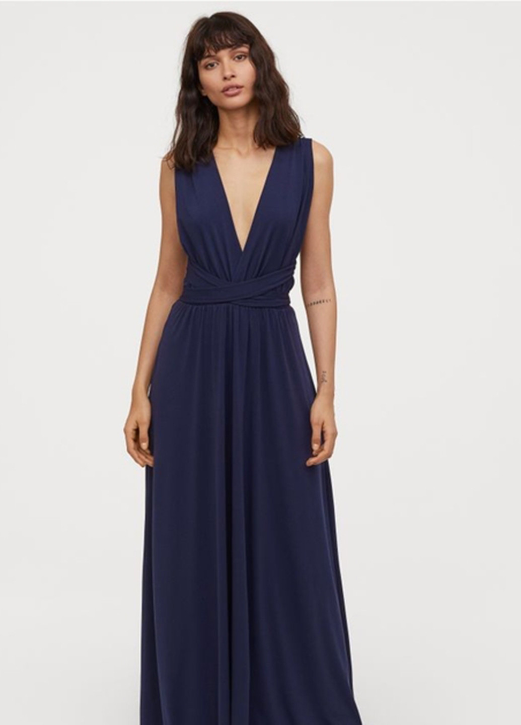 Темно-синя вечірня сукня кльош, з відкритою спиною H&M однотонна