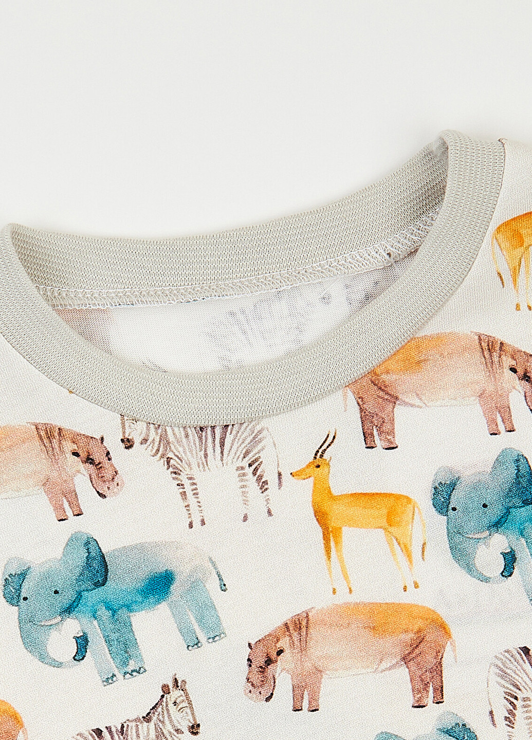 Біла літня футболка ArDoMi