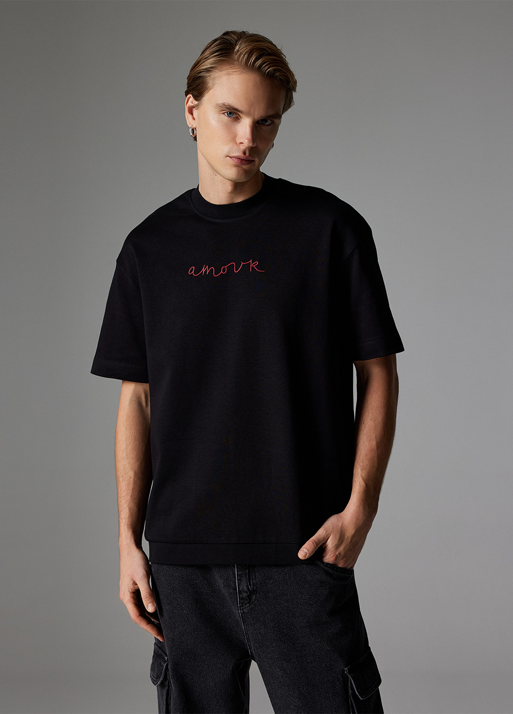 Черная футболка KOTON