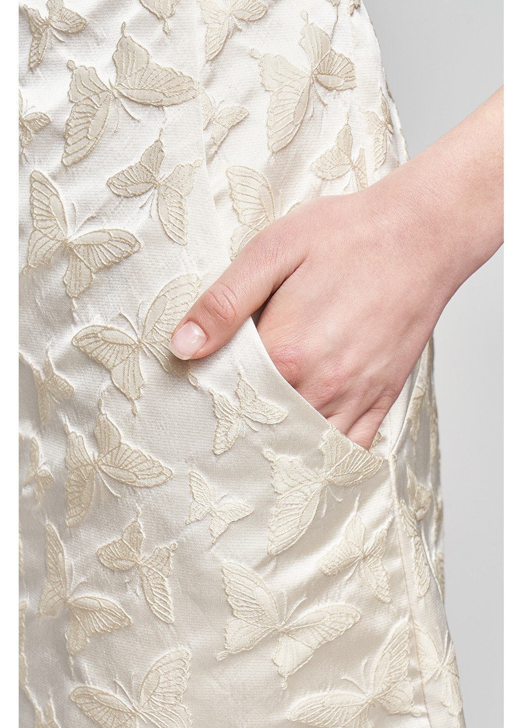 Молочное повседневный платье лиза BYURSE с абстрактным узором