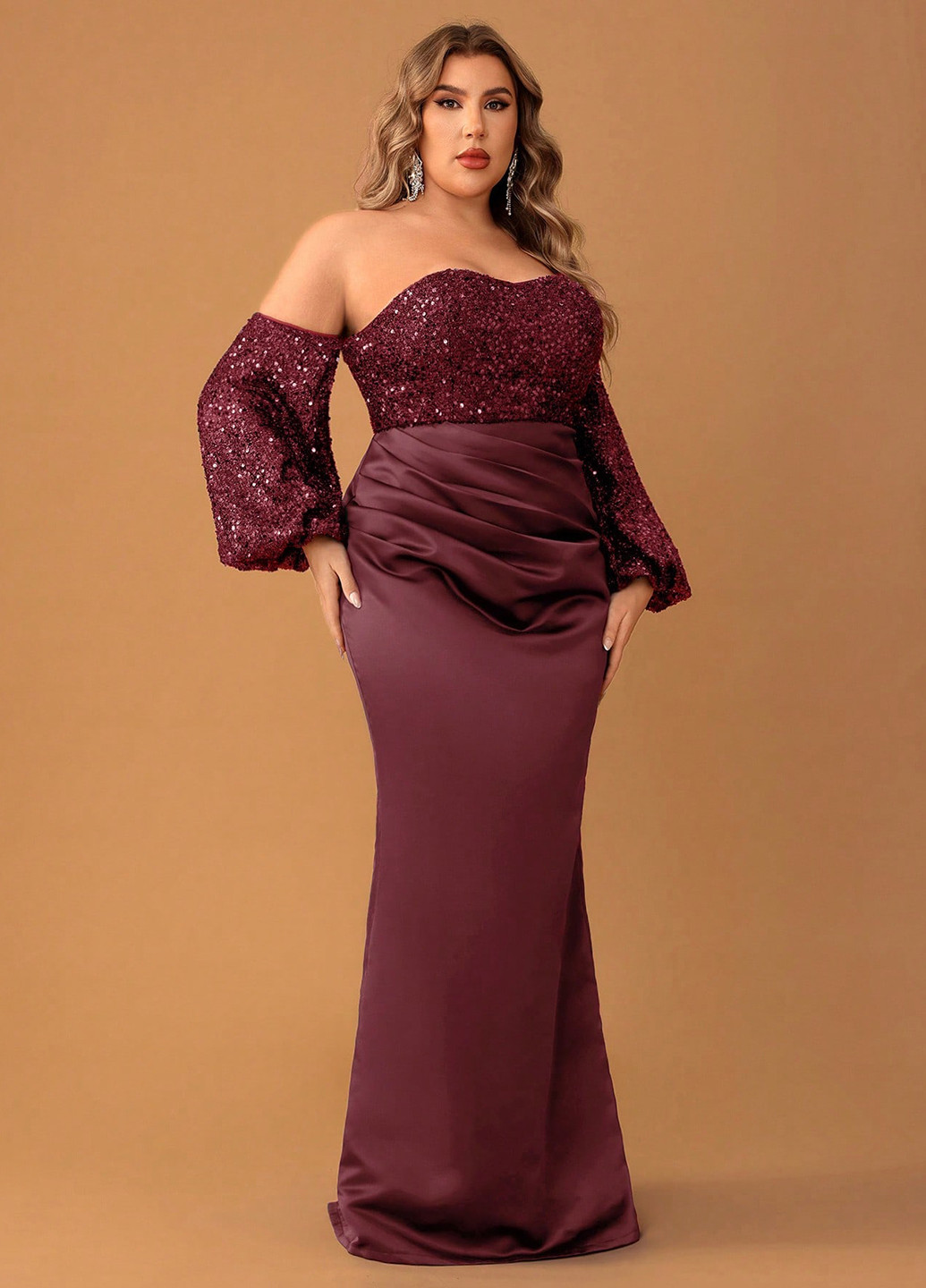 Бордовое вечернее, праздничный платье с открытыми плечами, со шлейфом SHEIN однотонное